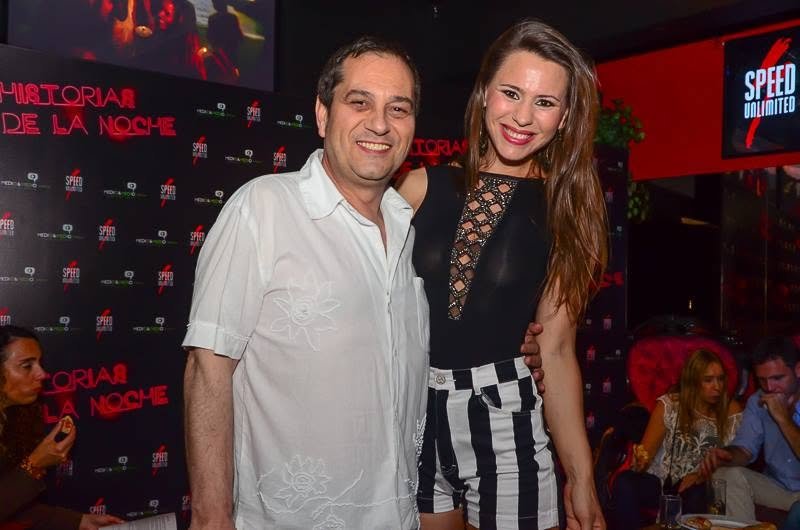Carlos Camara de Valentino Booking y la modelo Flavia Pintos